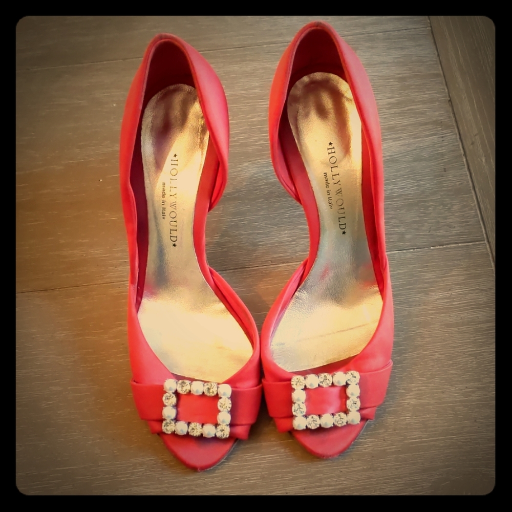 Hollywould orange red satin heels